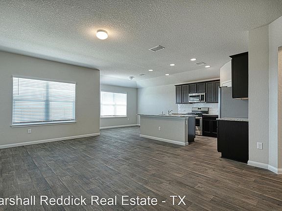 3rd image of 115 Stellamar Dr