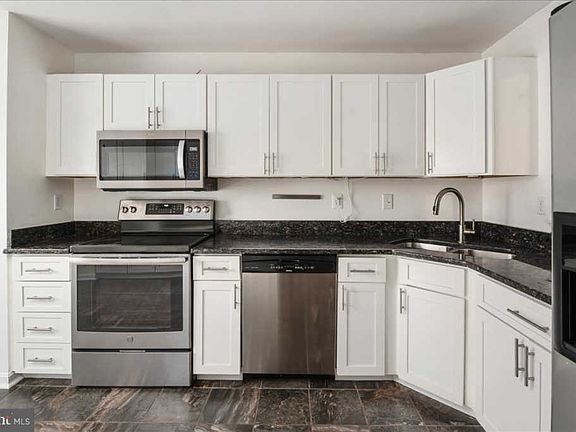 5th image of 1842 Whites Ferry Pl