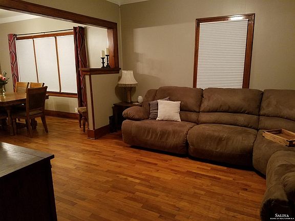 3rd image of 319 N Lincoln Ave