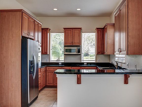 5th image of 5920 Brae Burn Cir