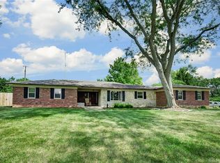 2248 Pine Knott Dr, Dayton, OH 45431