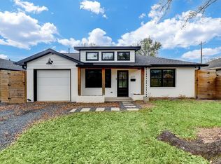 211 Woodard St, Houston, TX 77009