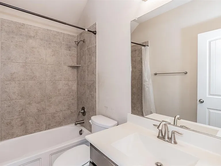 11621 Parade Dr — Photo 27