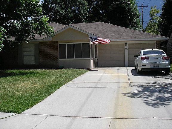 2nd image of 1837 El Mar Ln