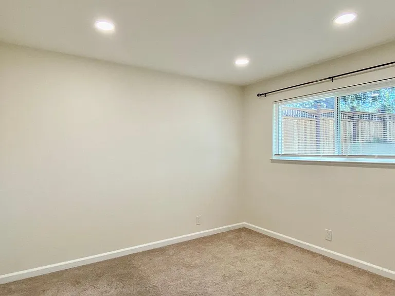 6187 Meridian Ave — Photo 15