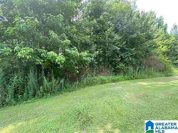 3rd image of 4016 Forest Ln #16