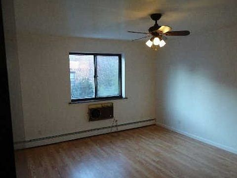 2nd image of 8120 138th St