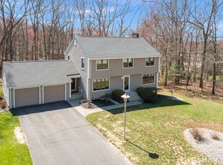 11 Hickory Hill, Vernon, CT 06066