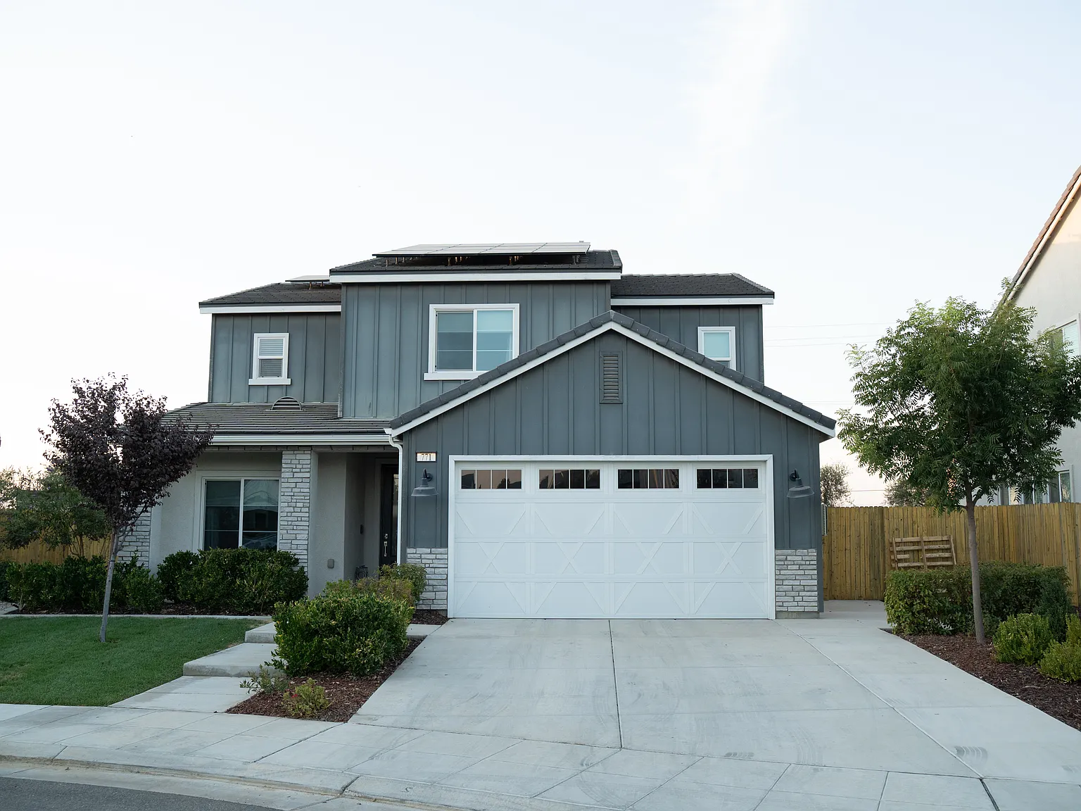 5 bed, 2348 sqft, $3,950 — Photo 1