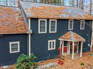 16 Carver Ln, Mount Vernon, ME 04352