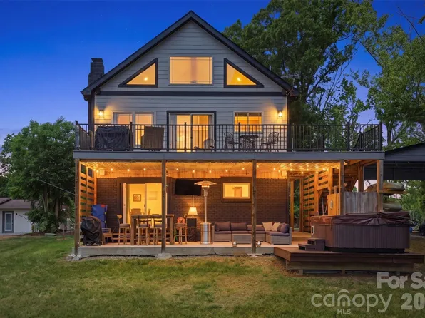 4473 Ridge St, Claremont, NC 28610