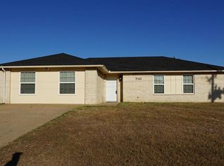 710 N Cedar Ridge Dr, Duncanville, TX 75116