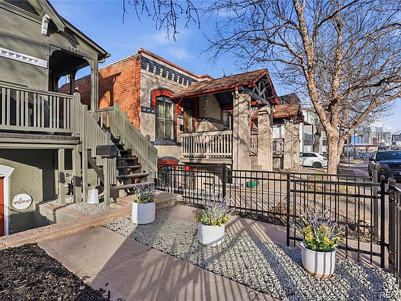 4th image of 2543 River Drive #2545