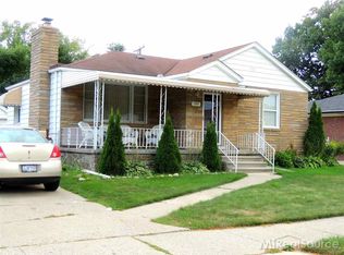 21800 Stephens St, Saint Clair Shores, MI 48080