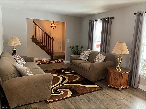 2nd image of 591 Squirrel Hill Dr