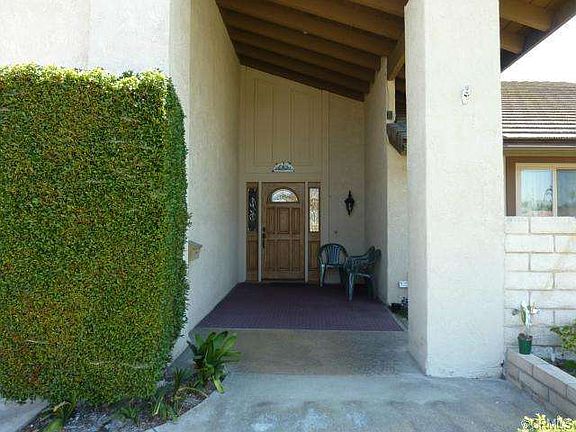2nd image of 10132 Banbury Ave