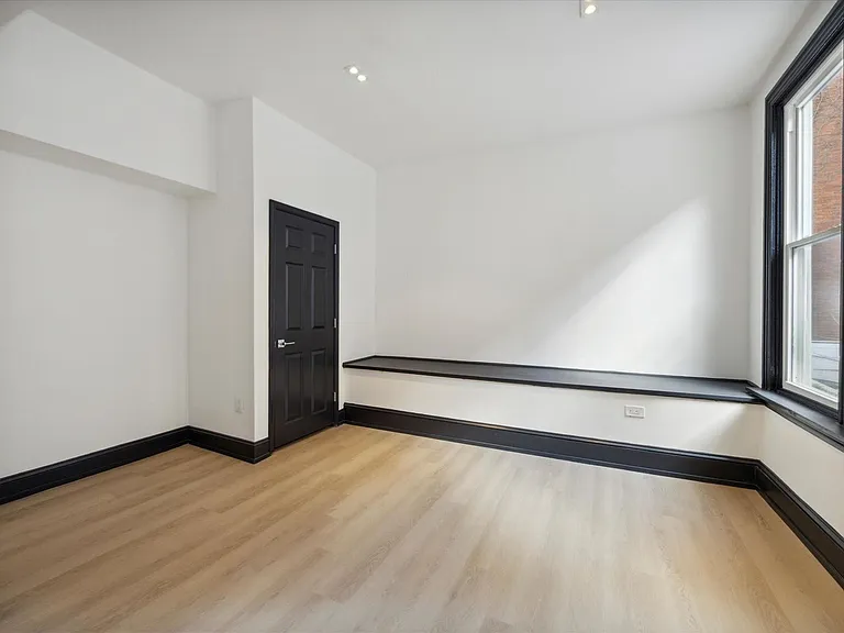 643-645 North 15th Street — Photo 28
