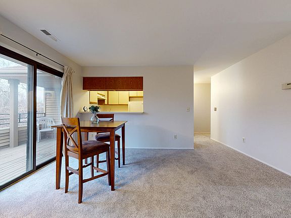 4th image of 175 Briarcrest Dr Unit 107