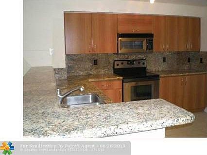 5th image of 350 NE 3rd St APT C