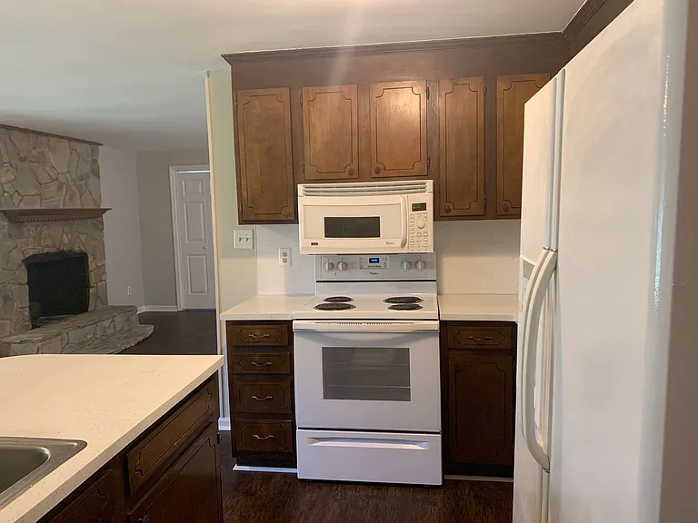 2995 Wonderland Ln — Photo 6