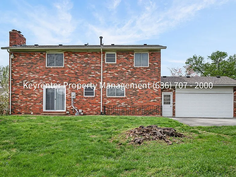 15362 Olive Blvd — Photo 37