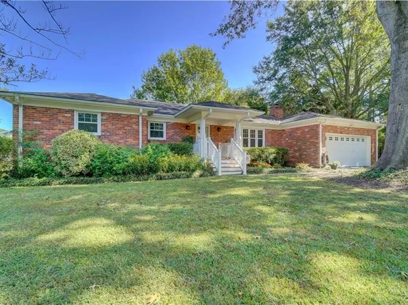 1348 Stephens Rd, Virginia Beach, VA 23454