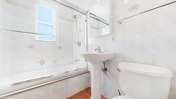 Rented by Bedford Brownstone Realty | media 27