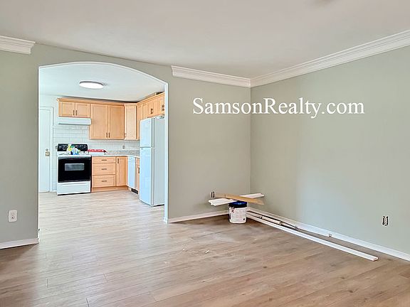 5th image of 45 Woodward Ave #A