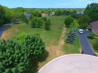 6 Anne Ct, Hawthorn Woods, IL