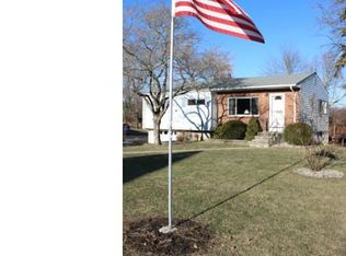 119 Elm St, Colchester, CT 06415