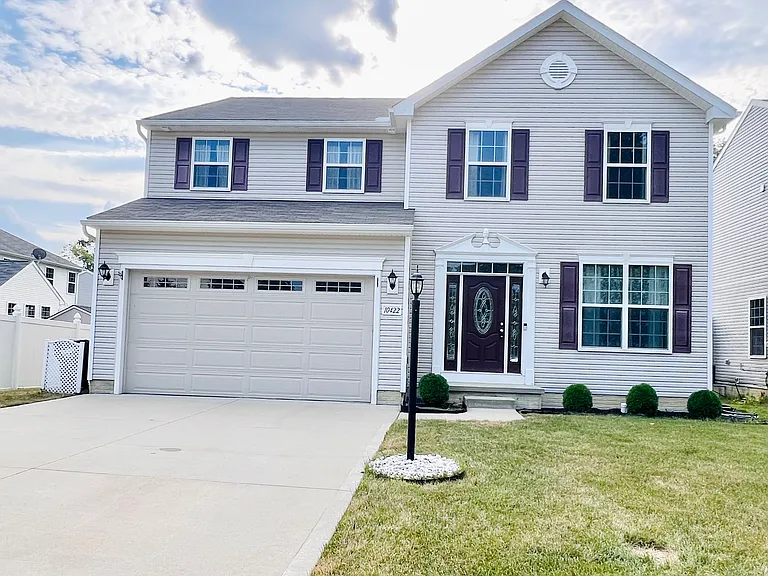 Move in ready house for rent in Aurora School District