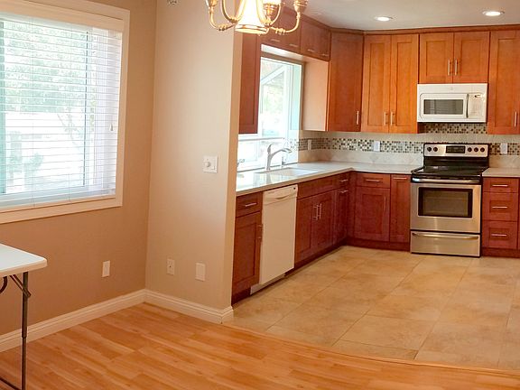 Dining room to kitchen view
