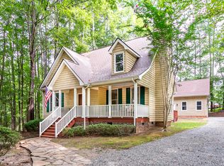 2202 Wyngate Dr, Hillsborough, NC 27278