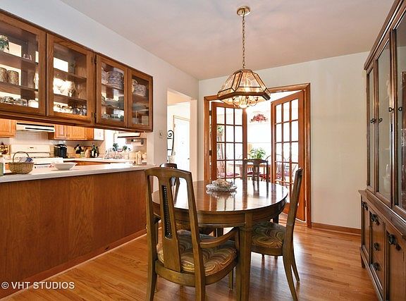 4th image of 54 E Craig Dr