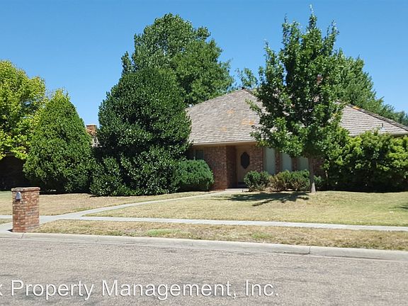 3rd image of 6608 Kingsbury Dr