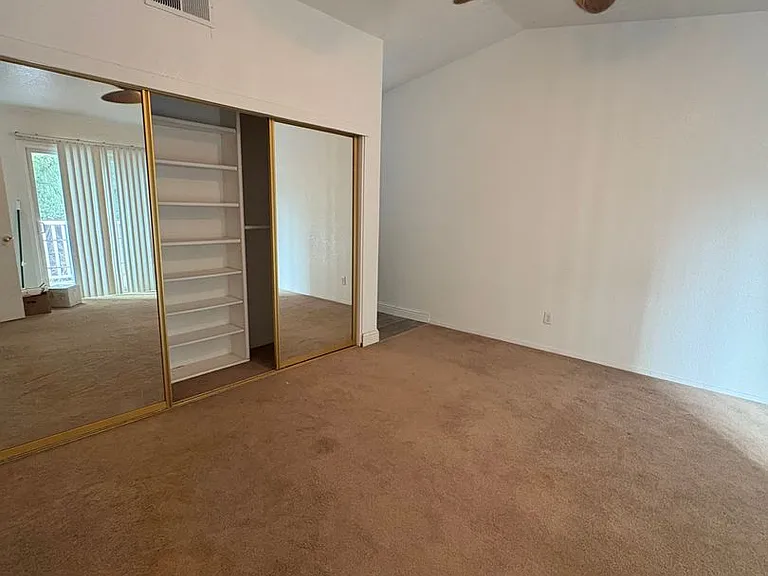 628 Saratoga Ct — Photo 14
