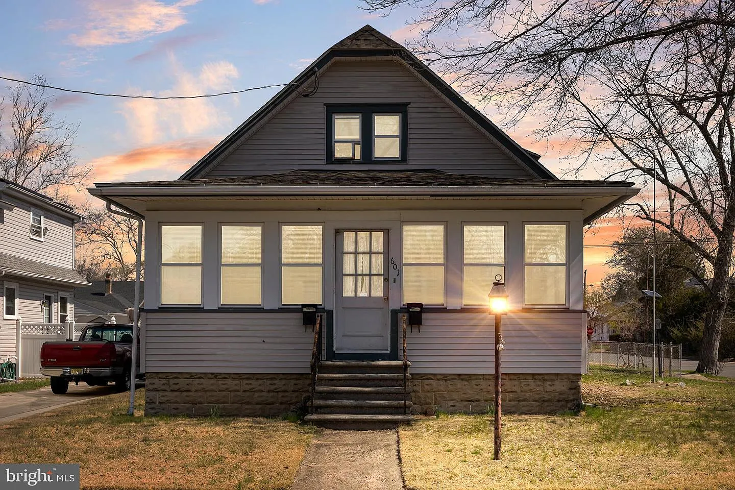 601 Highland Ave photo 1