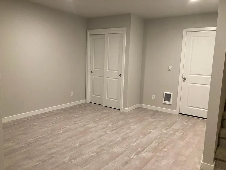 4372 Willakenzie St — Photo 2
