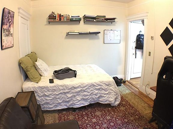 4th image of 51 Park Dr APT 12A