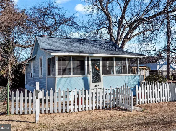 215 Jefferson St, Colonial Beach, VA 22443