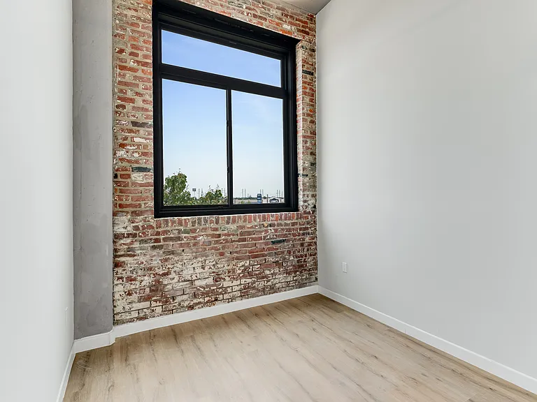 Castor Lofts — Photo 31