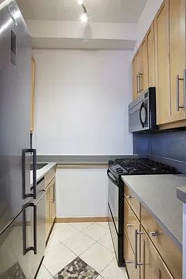 3rd image of 342 E 53rd St APT A