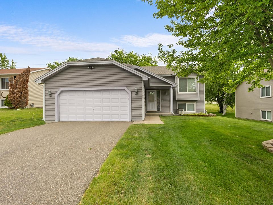 1st image of 2408 Crestmount Ln