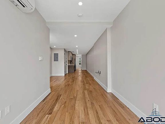 2nd image of 244 Montrose Ave APT 2L