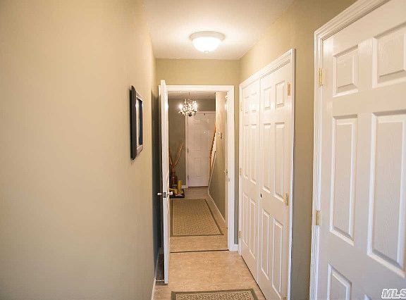 3rd image of 37 Stahlman Ln