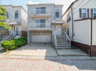 22 High St, Elizabeth, NJ 07202