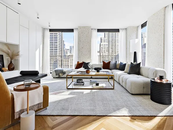 16 W 40th St #28B, New York, NY 10018