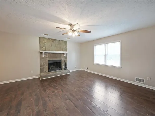 102 Jeanette St, Dallas, GA 30157