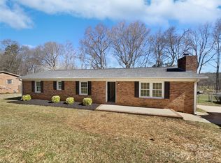 5012 Maplecrest Dr, Gastonia, NC 28056