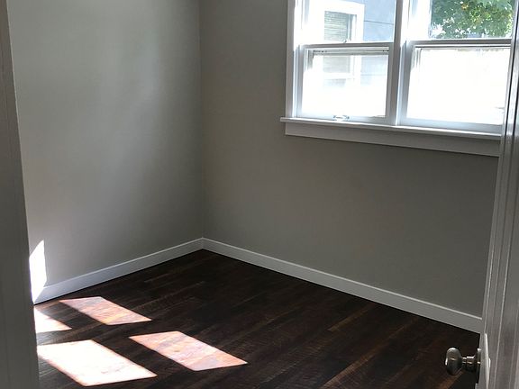 5th image of 6002 N Driscoll Blvd